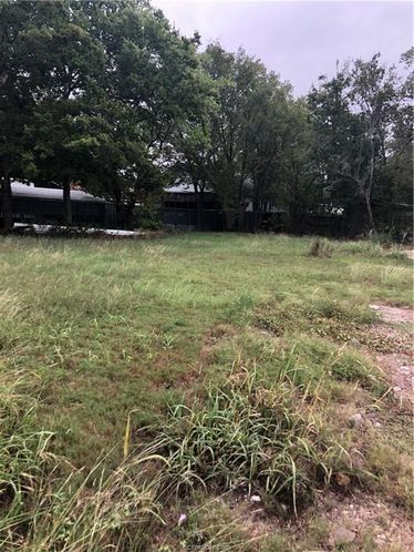 303 Stadium St, Bryan, TX 77803